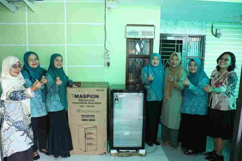 : TP PKK Asahan Serahkan Bantuan UMKM kepada Poklak Sentang