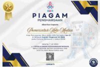 Piagam Penghargaan.