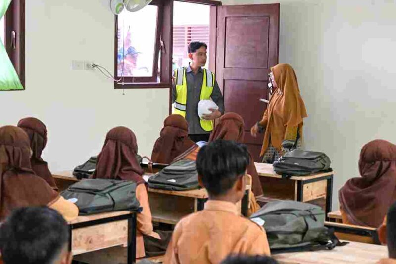: Gibran meninjau renovasi SDN 7 Jangka di Bireuen