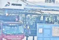 Aktivitas pekerja SPPBE PT NIJ Alam Lestari disorot setelah APD terlihat tidak lengkap.