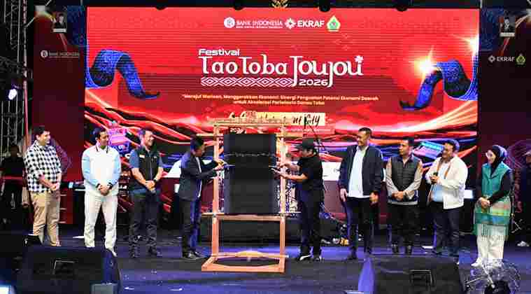 closing ceremony Festival Tao Toba Joujou 2026 di Segmen V Waterfront City Pangururan, Sabtu (8/8/2026).