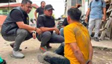 Polrestabes Medan menggerebek lokasi diduga peredaran narkoba di bantaran rel Tembung.