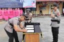 Upacara serah terima jabatan (sertijab) berlangsung di Lapangan Apel Polres Pematangsiantar pada Selasa (11/8/2026) sekitar pukul 15.00 WIB dan dipimpin Kapolres Pematangsiantar AKBP Sah Udur T.M. Sitinjak.