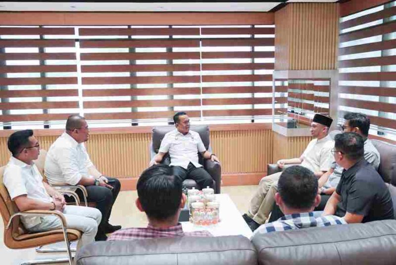 Wakil Wali Kota Medan Zakiyuddin Harahap menerima Sultan Deli dan membahas Kenduri Diraja serta rencana revitalisasi Istana Maimun.