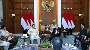 Presiden Prabowo Subianto menerima Wakil Menteri (Wamen) Perang Amerika Serikat untuk Urusan Kebijakan Elbridge Colby, beserta delegasi di Istana Merdeka, Jakarta, Rabu (12/08/2026).  Foto: Kemensetnegri