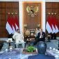 Presiden Prabowo Subianto menerima Wakil Menteri (Wamen) Perang Amerika Serikat untuk Urusan Kebijakan Elbridge Colby, beserta delegasi di Istana Merdeka, Jakarta, Rabu (12/08/2026).  Foto: Kemensetnegri