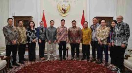 Wapres Gibran mendorong digitalisasi usaha desa untuk memperluas akses pasar ekspor dan meningkatkan nilai tambah komoditas unggulan masyarakat.