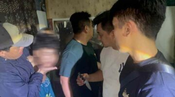 Polres Pelabuhan Belawan menangkap dua tersangka begal di KIM V. Polisi masih memburu satu pelaku lain yang diduga terlibat dalam aksi tersebut.
