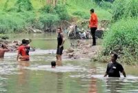 BPBD Simalungun bergerak membantu tim gabungan mencari Qholil Hidayat Sitanggang, anak 8 tahun yang dilaporkan hanyut di Sungai Tanjung Pinggir.