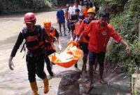 Bocah 8 tahun yang hanyut di Sungai Bah Sosopan Pematangsiantar ditemukan meninggal setelah tiga hari pencarian di Jembatan Sigagak.