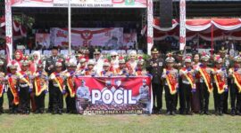 Buapti bersama Forkompimda foto bersama dengan Polisi Cilik (Pocil) binaan Polres Simalungun.
