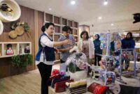 Proses kurasi berlangsung di Mal Pelayanan Publik (MPP) Kota Medan, Kamis (20/8/2026), sebagai bagian dari persiapan Showcase Uniqlo Neighborhood Collaboration.