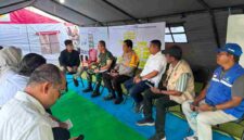 Wapres Gibran meninjau dampak gempa di Sikka dan meminta keselamatan serta kebutuhan dasar warga menjadi prioritas, termasuk di wilayah sulit diakses..