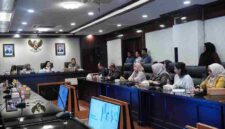 Bunda Pendidikan Anak Usia Dini (PAUD) Kota Medan Airin Rico Waas saat menerima tim Kementerian Pendidikan Dasar dan Menengah (Kemendikdasmen) RI dalam agenda pendampingan implementasi strategi wajib belajar satu tahun prasekolah di Balai Kota Medan, Kamis (20/8/2026).
