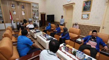 Wali Kota Pematangsiantar Wesly Silalahi menerima audiensi Fakultas Agama Islam UMA untuk membahas peluang kerja sama beasiswa dan peningkatan SDM..