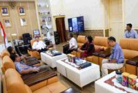 Wali Kota Pematangsiantar Wesly Silalahi menerima audiensi panitia Sudirman Cup 7 dan Pesta Olob-Olob 123 GKPS Jalan Sudirman.
