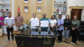Wali Kota Pematangsiantar Wesly Silalahi, S.H., M.Kn., menerima Rektor Universitas Huria Kristen Batak Protestan Nommensen (UHKBPN) Pematangsiantar Dr. Muktar B. Panjaitan, M.Pd., bersama jajaran di ruang kerja Wali Kota, lantai II Balai Kota Pematangsiantar, Jalan Merdeka, Jumat (21/8/2026)