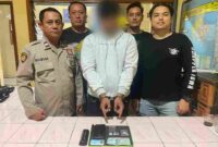 Polsek Gunung Malela mengamankan pria 22 tahun dan menyita sabu seberat 1,93 gram dari Jalan Haji Ulakma Sinaga serta kamar hotel.