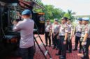 Kapolda Sumut mengecek kesiapan personel, kendaraan, dan peralatan Polda Sumut untuk menghadapi potensi kebakaran hutan dan lahan di Sumut.