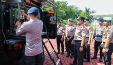 Kapolda Sumut mengecek kesiapan personel, kendaraan, dan peralatan Polda Sumut untuk menghadapi potensi kebakaran hutan dan lahan di Sumut.