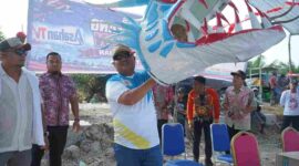 Wabup Asahan Rianto membuka Festival Layang-Layang 2026.