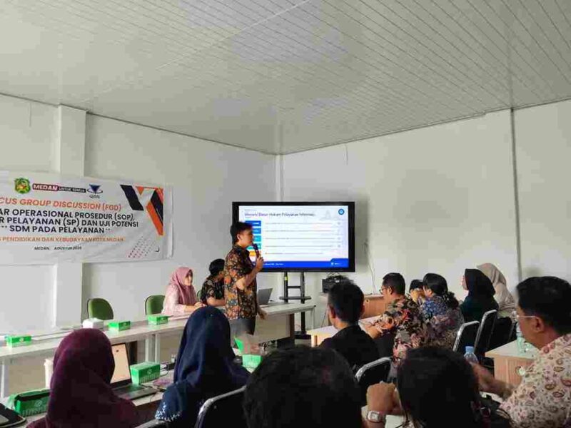 Coaching Clinic Pengelolaan Informasi Publik yang digelar bersama Dinas Pendidikan dan Kebudayaan Kota Medan pada Kamis (20/8/2026).