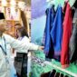 Bupati Simalungun Dr. H. Anton Achmad Saragih, saat meninjau produk UMKM Pemkab Simalungun di ajang Apkasi Otonomi Expo (AOE) 2026 yang berlangsung di Kabupaten Tangerang pada 27–29 Agustus 2026.