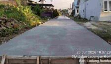 Jalan tanah di Gang Garista, Ladang Bambu, Medan Tuntungan, kini dibangun rabat beton sepanjang 85 meter melalui Dana Kelurahan 2026.