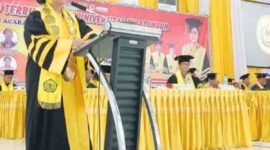 Prof. Dr. Sarintan Efratani Damanik, S.Hut., M.Si.