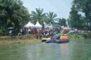 Bupati Asahan Taufik Zainal Abidin membuka Festival Sungai Asahan 2026 dengan penanaman pohon, tebar benih ikan, lomba dan kegiatan UMKM.