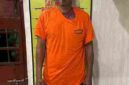 Polres Langkat mengamankan pria 49 tahun di Tanjung Pura. Polisi menyita 100 butir yang diduga ekstasi, dua cartridge, dan sepeda motor.