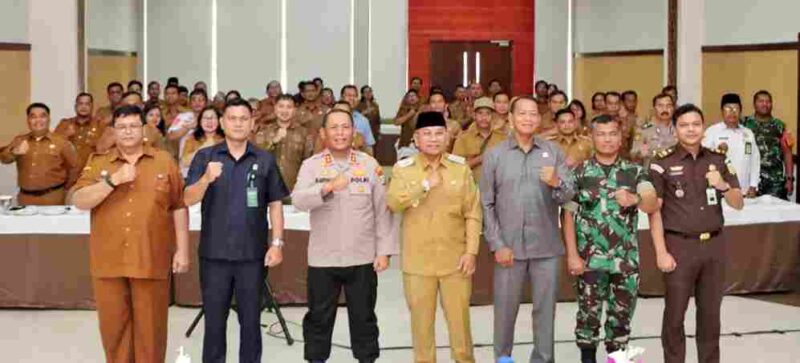 Rapat Koordinasi (Rakor) Forkopimda yang dipimpin Bupati Simalungun Dr. H. Anton Achmad Saragih di Aula Hotel Niagara Parapat, Kecamatan Girsang Sipangan Bolon, Selasa (19/5/2026).