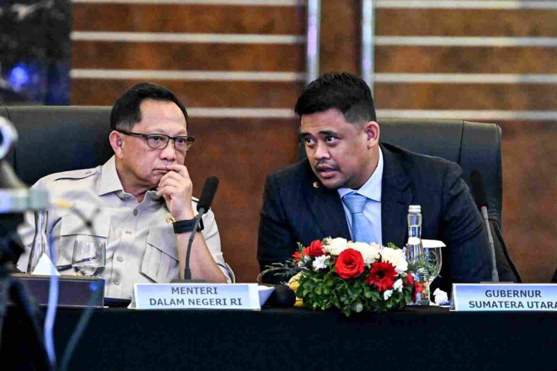 Gubernur Sumatera Utara (Sumut) Bobby Afif Nasution, Bersama Mentri Dalam Negri Muhammad Tito Karnavian, beserta Gubernur dan Wakil Gubernur se-Sumatera,  
mengikuti Rapat Koordinasi Gubernur Se Sumatera dalam rangka pertemuan tingkat Mentri, Indonesia, Malaysia, Thailand Growth Triangle (IMT-GT) di Lantai 2 Ballroom JW marriot Hotel Medan, Rabu (9/9/2026)