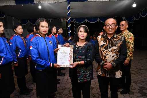 Wakil Bupati Samosir Ariston Tua Sidauruk dalam Resepsi Kenegaraan HUT ke-81 Kemerdekaan RI tingkat Kabupaten Samosir di Rumah Dinas Bupati Samosir, Senin (17/8/2026) malam.