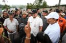 Gubernur Sumatera Utara (Sumut) Bobby Afif Nasution, beserta OPDterkait serta Bupati Langkat Tiorita Br. Surbakti, meninjau ruas jalan Pamah Semilir (Alternatif Berastagi-Langkat) yang amblas akibat tergerus oleh curah hujan beberapa Waktu lalu, di Desa Telagah, Kabupaten Langkat, Jumat (11/9/2026)