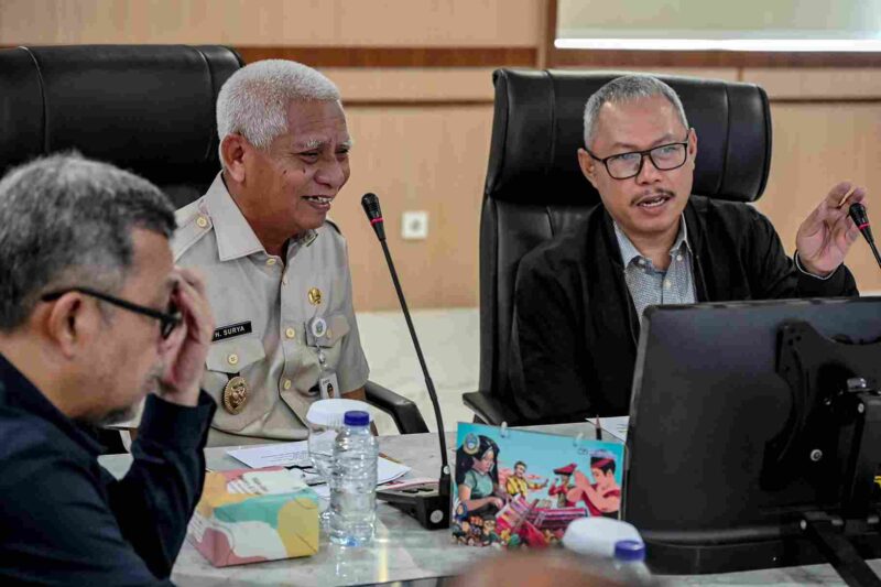 Wakil Gubernur (Wagub) Sumut Surya menerima kunjungan kerja Komite IV Dewan Perwakilan Daerah Republik Indonesia (DPD RI) di Kantor Gubernur Sumut, Jalan Diponegoro No. 30, Medan, Selasa (29/9/2026).