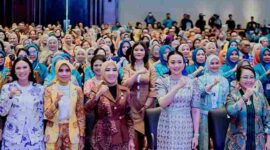Ketua Dekranasda sekaligus Ketua TP PKK dan Ketua Tim Pembina Posyandu Provinsi Sumatera Utara (Sumut) Kahiyang Ayu menghadiri Rapat Koordinasi (Rakor) Penguatan Tata Kelola Lembaga Dekranas, TP PKK, dan Tim Pembina Posyandu se-Indonesia Bagian Barat di Hotel Bidakara, Jakarta, Senin (21/9/2026). 