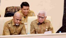Wakil Gubernur (Wagub) Sumut Surya memaparkan capaian dan langkah taktis Pemerintah Provinsi Sumut dalam Rapat Dengar Pendapat (RDP) bersama Komisi II Dewan Perwakilan Rakyat Republik Indonesia (DPR-RI) di Ruang Rapat Komisi II (KK.III), Gedung Nusantara DPR RI, Senayan, Jakarta, Selasa (15/9/2026). 