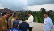 Gubernur Sumatera Utara Muhammad Bobby Afif Nasution melakukan rapat teknis bersama Bupati Karo Antonius Ginting, Forkpimda Kabupaten Karo, sejumlah OPD Pemprov, BMKG Sumut, serta Kepala Pos Pemantau Gunung Api (PGA) Sinabung Armen Putra di Pusat Vulkanologi dan Mitigasi Bencana Geologi (PVMBG) Sinabung di Kecamatan Simpang Empat, Kabupaten Karo, Selasa (1/9/2026).
