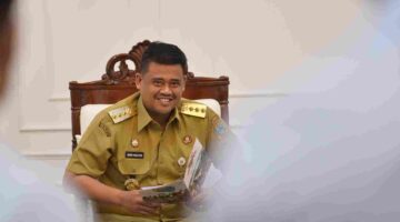 Gubernur Sumatera Utara (Sumut) Bobby Nasution menerima audiensi Kepala Balai Karantina Hewan,Ikan Dan Tumbuhan Sumut Prayatno Ginting di ruang kerja Gubernur Lantai 10 Kantor Gubernur Sumut Jalan Diponegoro Kota Medan. Senin (7/9/2026).