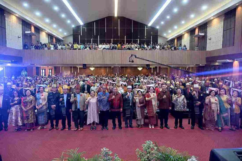 Timur Tumanggor saat menghadiri puncak Pesta Olob-Olob GKPS Resort Medan Barat di Hall Universitas Prima Indonesia, Jalan Ayahanda, Kota Medan, Minggu (13/9/2026)