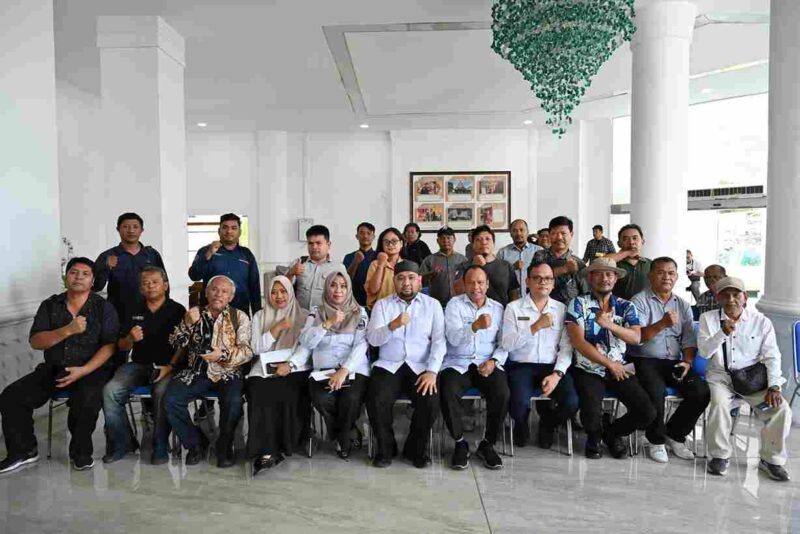 Temu Pers bersama dengan  Biro Kesejahteraan Rakyat (Kesra) Setdaprov Sumut, yang difasilitasi Dinas Komunikasi dan Informatika Sumut berlangsung di Lobby Dekranasda Lantai 1 Kantor Gubernur Sumut Jalan Diponengoro Nomor 30 Medan, Rabu (9/9/2026).