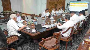 Wakil Gubernur Sumut  Surya memimpin Rapat Akselerasi Percepatan Target Realisasi Pendapatan Asli Daerah (PAD) Semester II Tahun 2026 di Ruang Kerja Wakil Gubernur Sumut, lantai 9 Kantor Gubernur Sumut, Jalan Diponegoro No. 30, Medan, Rabu (23/9/2026). 