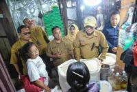 Pemko Pematangsiantar melakukan sidak pangan untuk memantau harga beras, ayam, stok Bulog, dan distribusi guna menjaga pasokan serta mengendalikan inflasi.