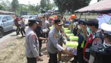 Kapolda Sumut Irjen Pol. Whisnu Hermawan meninjau Karo pascaerupsi Gunung Sinabung dan memastikan kesiapan personel di Posko Siaga Bencana.