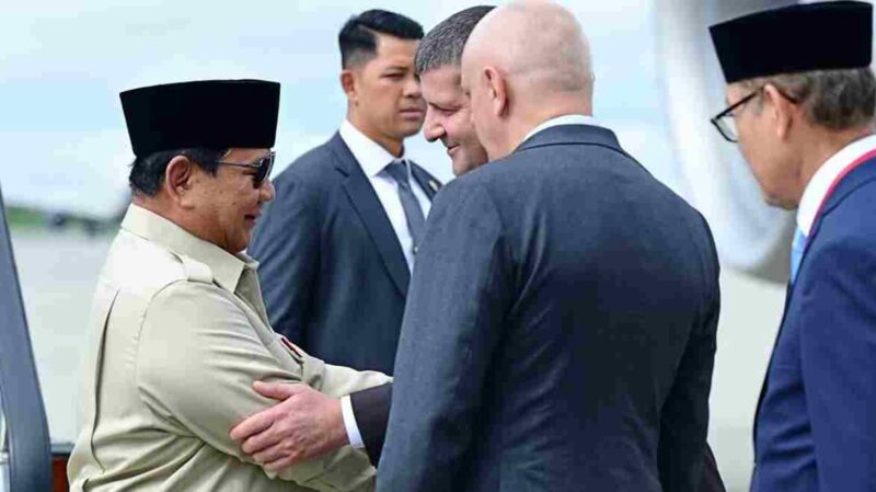 Presiden Prabowo Subianto tiba di Vladivostok untuk menghadiri Eastern Economic Forum ke-11.