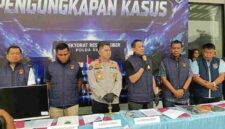 konferensi pers di Mapolda Sumut pada Kamis, 3 September 2026. Direktur Reserse Siber Polda Sumut, Kombes Pol. Dr. Bayu Wicaksono, S.H., S.I.K., M.Si., menjelaskan bahwa pengungkapan perkara berawal dari patroli siber yang dilakukan personelnya di ruang digital.