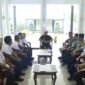 Bupati Asahan Taufik Zainal Abidin, S.Sos., M.Si., menerima kunjungan Kepala Stasiun Pengawasan dan Pengujian Mutu Hasil Kelautan dan Perikanan (PPMHKP) Tanjung Balai Asahan, Aan Fibro Widodo, beserta rombongan di Rumah Dinas Bupati Asahan, Kamis (3/9/2026) sekitar pukul 10.00 WIB.