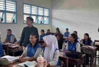 Wapres Gibran meninjau SMAN 1 Barus di Tapanuli Tengah.