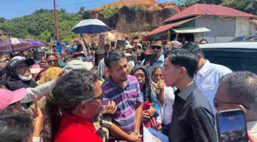 Wapres Gibran menemui warga terdampak bencana di Tapanuli Tengah.